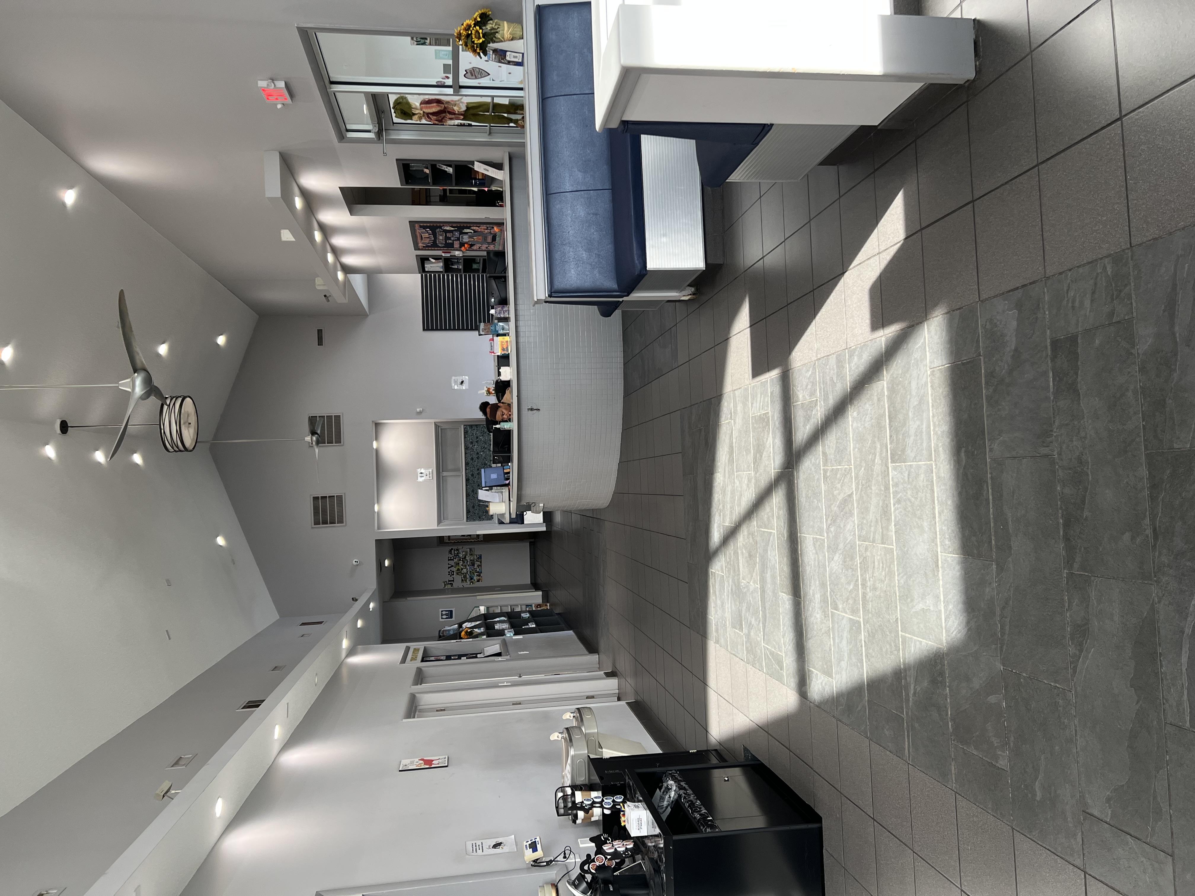 lobby photo 2